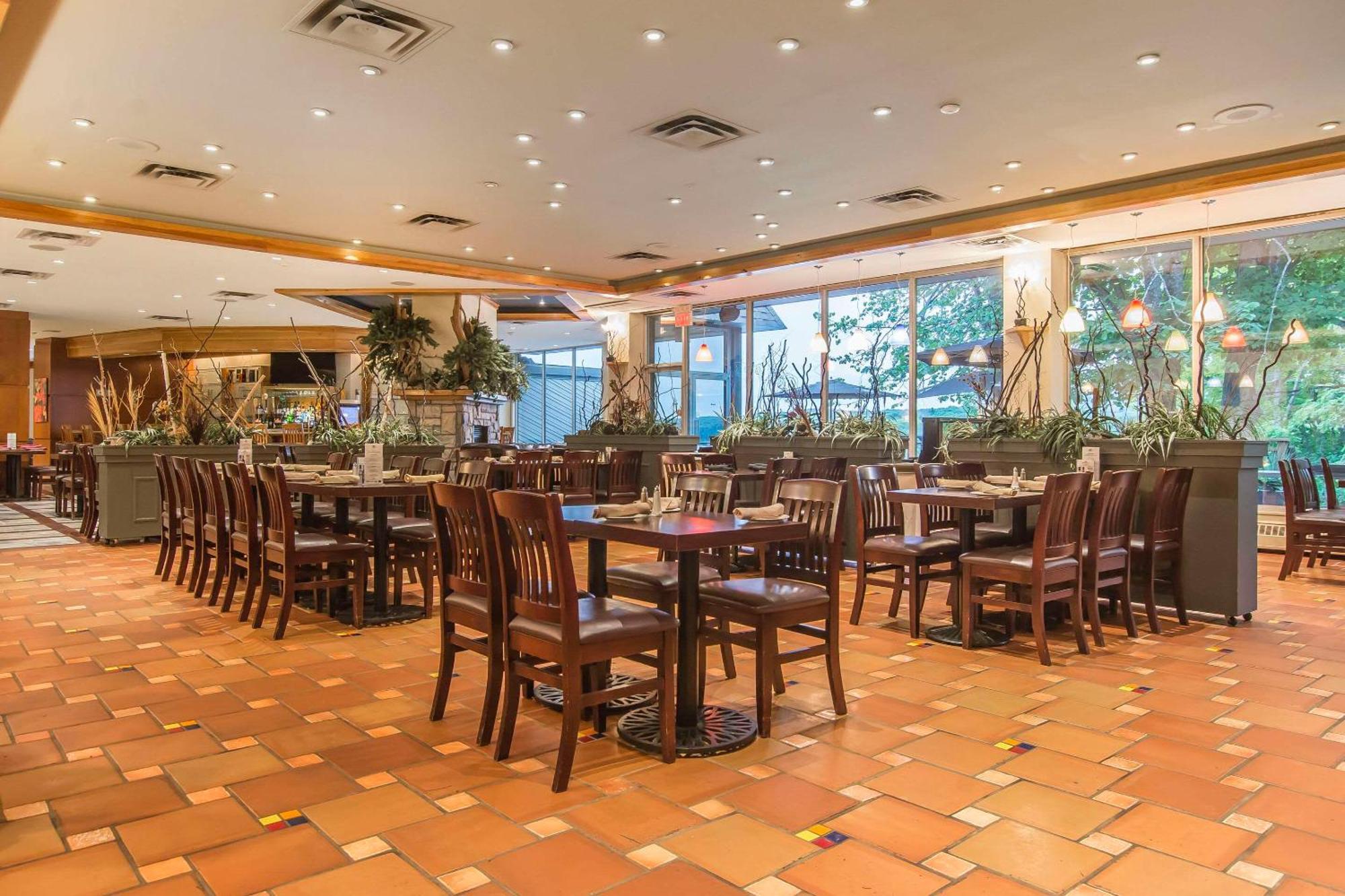 Hidden Valley Resort, Ascend Hotel Collection Huntsville Bagian luar foto